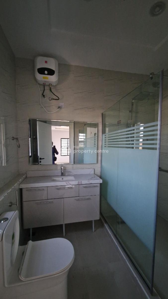 5 Bedroom Duplex with a Room, Parlor Self Contain Bq, Kolapo Ishola Gra, Akobo, Ibadan, Oyo, Detached Duplex for Sale