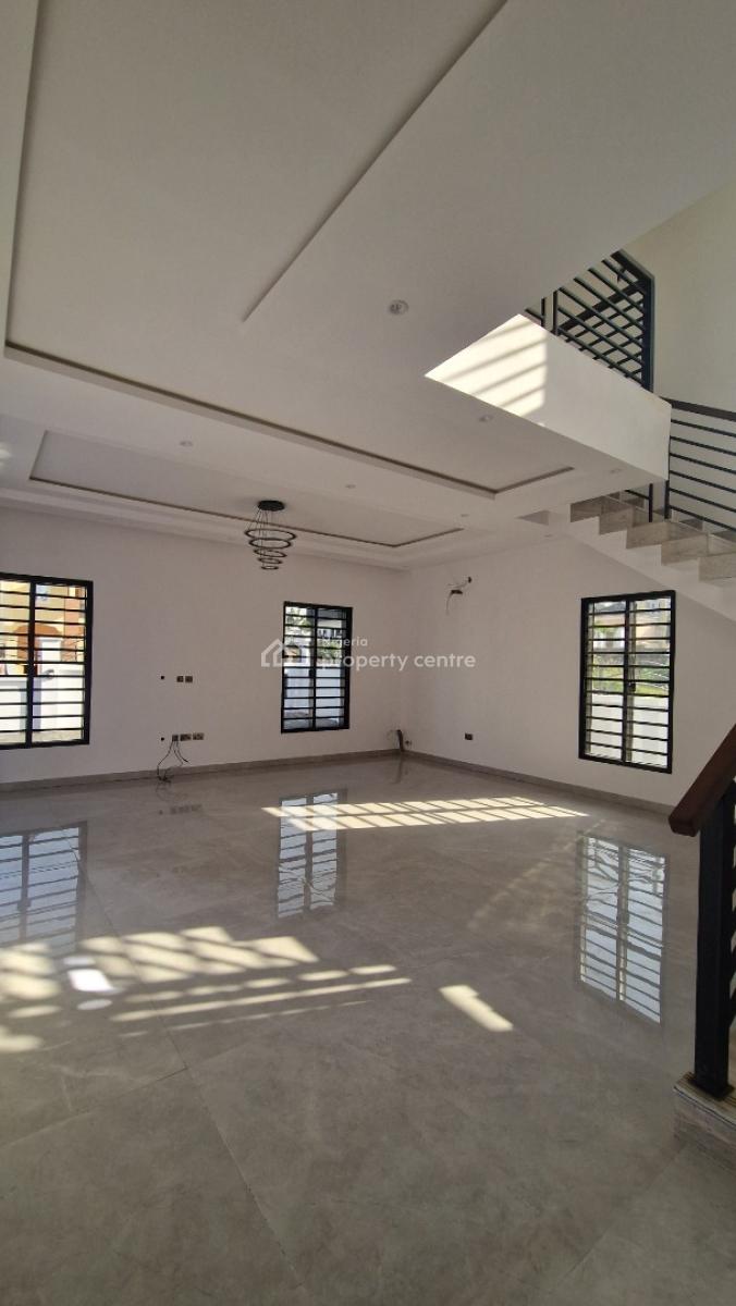 5 Bedroom Duplex with a Room, Parlor Self Contain Bq, Kolapo Ishola Gra, Akobo, Ibadan, Oyo, Detached Duplex for Sale