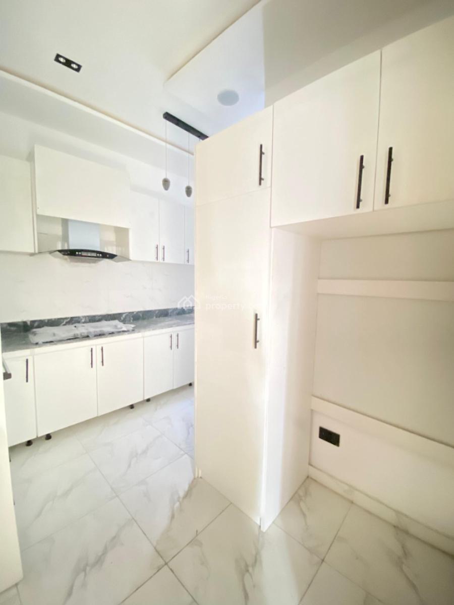 a Tastefully Designed 4 Bedroom Terraced Duplex with Bq, Ologolo, Lekki, Lagos, Terraced Duplex for Sale