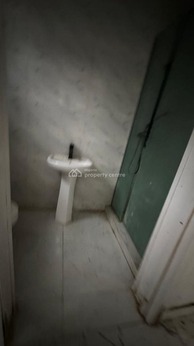 Specious Shared Apartment, Chevy View Estate, Lekki, Lagos, Self Contain (single Rooms) for Rent