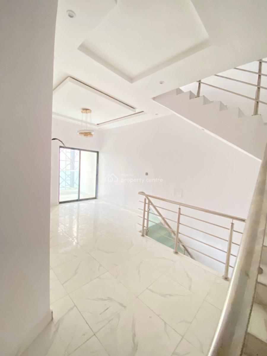 a Tastefully Designed 5 Bedroom Semidetached Duplex with Bq., Ologolo, Lekki, Lagos, Semi-detached Duplex for Sale