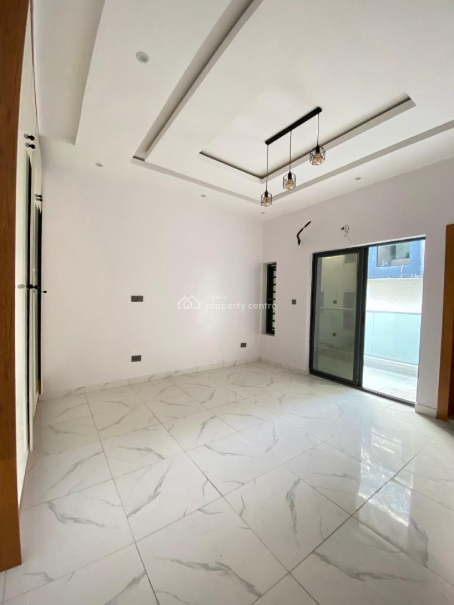 a Tastefully Designed 5 Bedroom Semidetached Duplex with Bq., Ologolo, Lekki, Lagos, Semi-detached Duplex for Sale