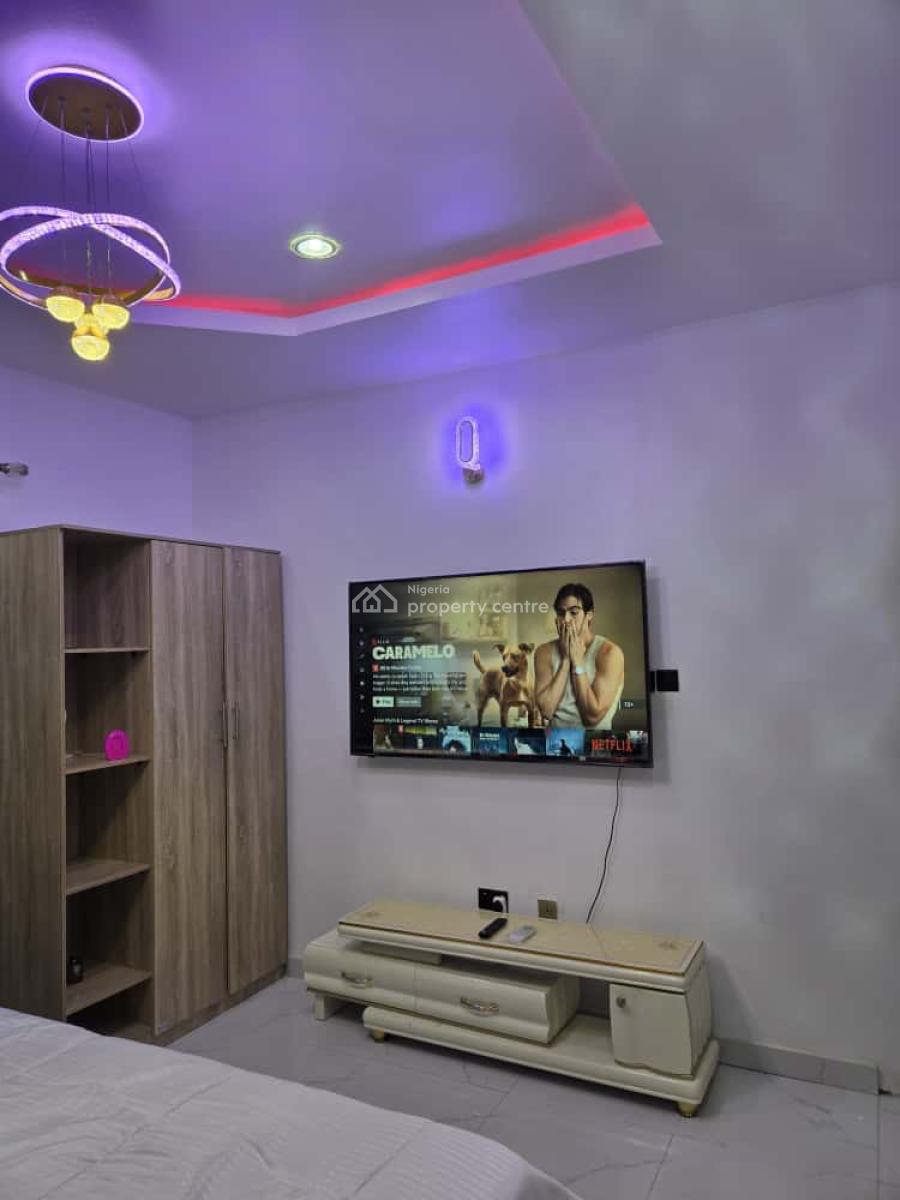 Beautiful 2bedrooms Apartment, Magodo, Gra Phase 1, Magodo, Lagos, Flat / Apartment Short Let