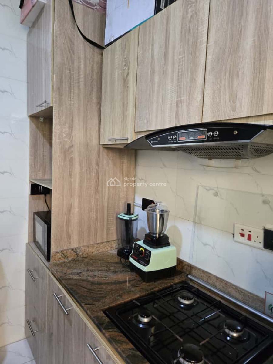 Beautiful 2bedrooms Apartment, Magodo, Gra Phase 1, Magodo, Lagos, Flat / Apartment Short Let