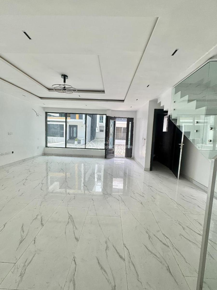 5 Bedrooms Luxury Detached Houses, Chevron Drive, Lekki Phase 2, Lekki, Lagos, Detached Duplex for Sale