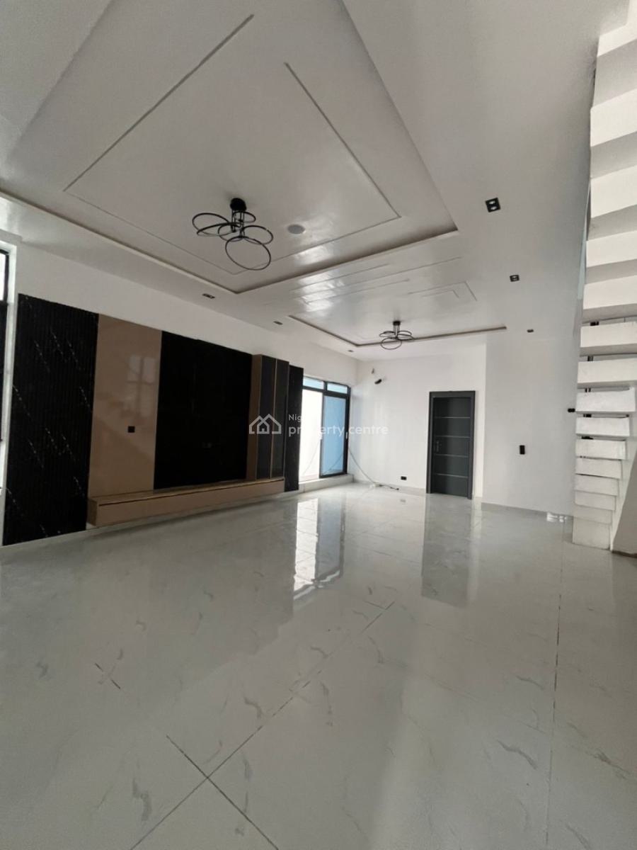 Neatly Built 5 Bedroom Fully Detached Duplex with Bq, Lekki, Lagos, Detached Duplex for Sale