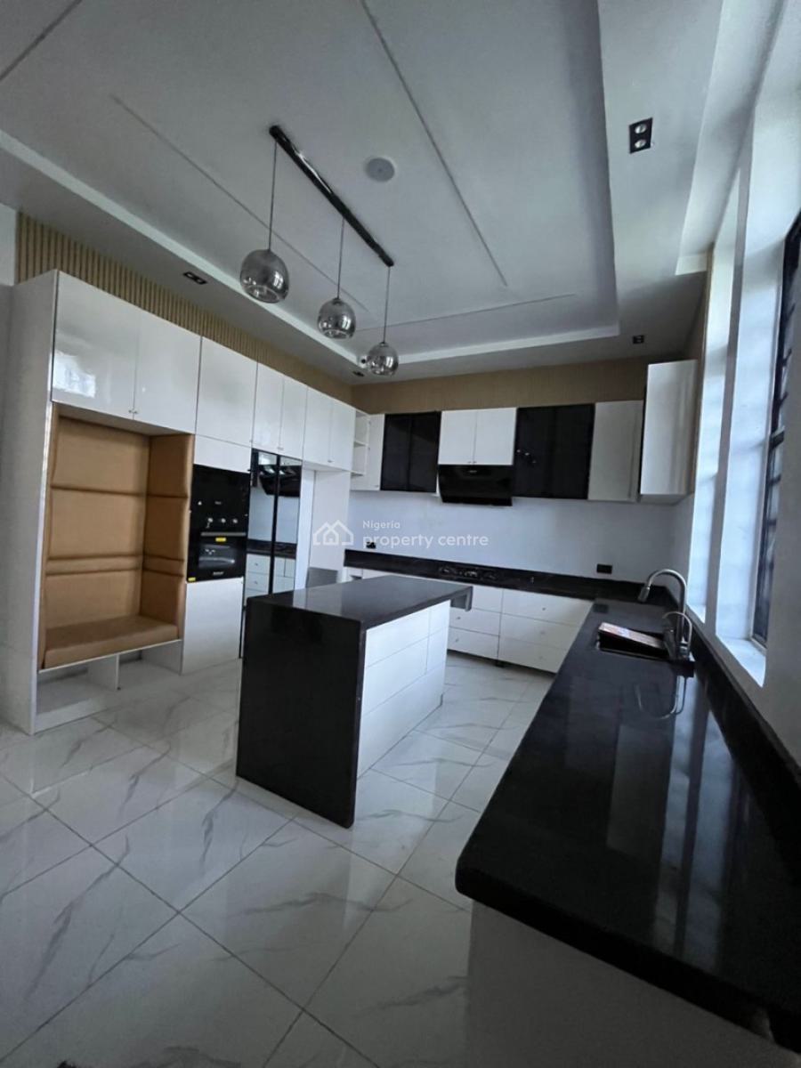 Neatly Built 5 Bedroom Fully Detached Duplex with Bq, Lekki, Lagos, Detached Duplex for Sale