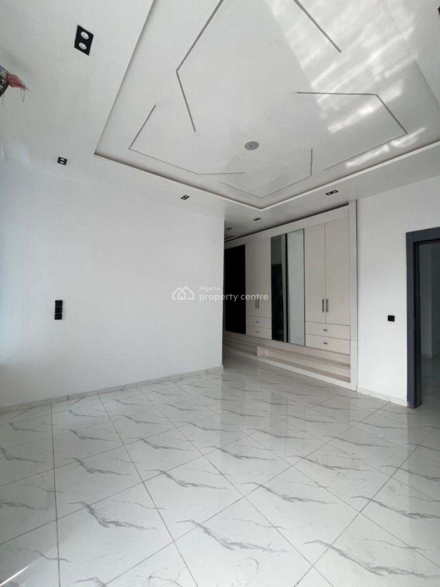 Neatly Built 5 Bedroom Fully Detached Duplex with Bq, Lekki, Lagos, Detached Duplex for Sale