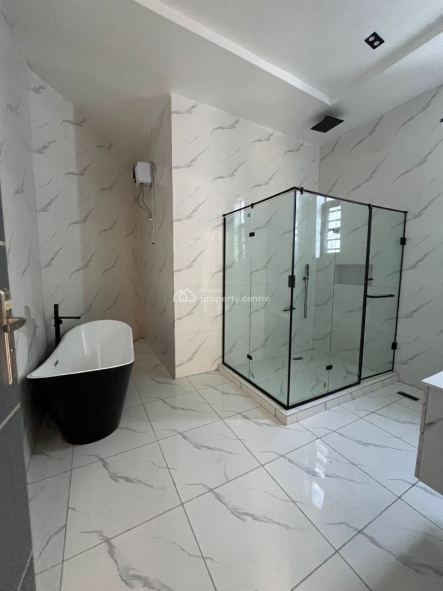 Neatly Built 5 Bedroom Fully Detached Duplex with Bq, Lekki, Lagos, Detached Duplex for Sale