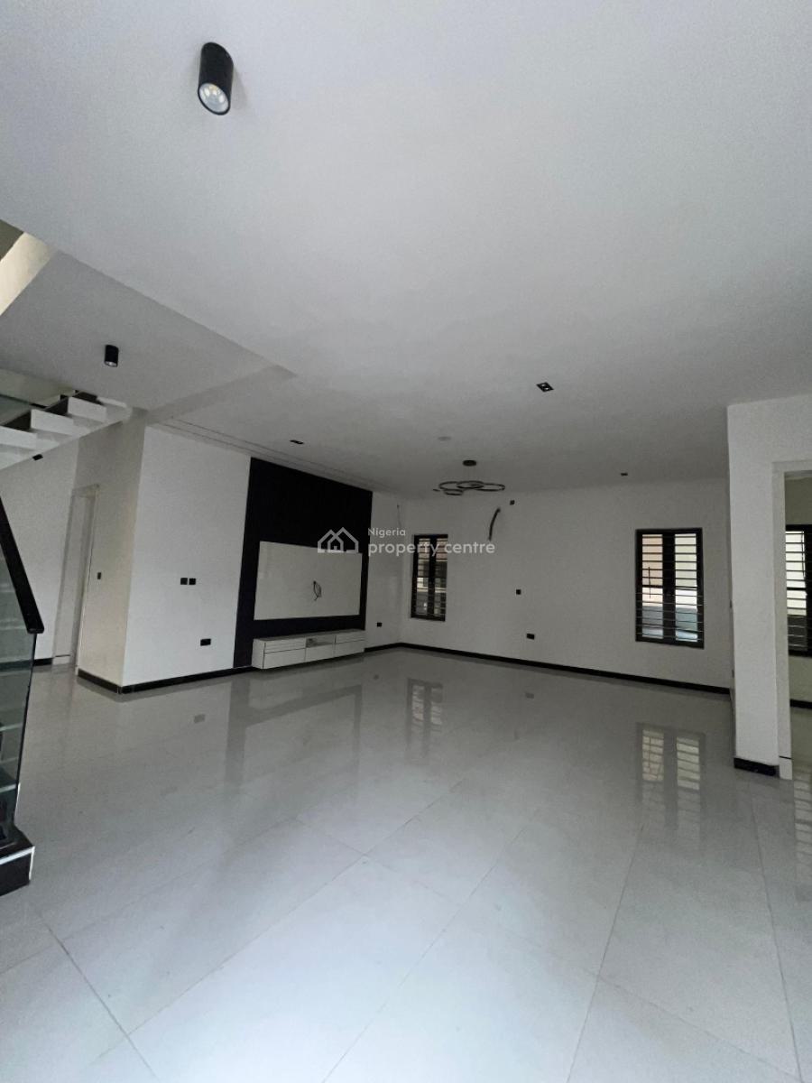Neatly Built 5 Bedroom Fully Detached Duplex with Bq, Ajah, Lagos, Detached Duplex for Sale