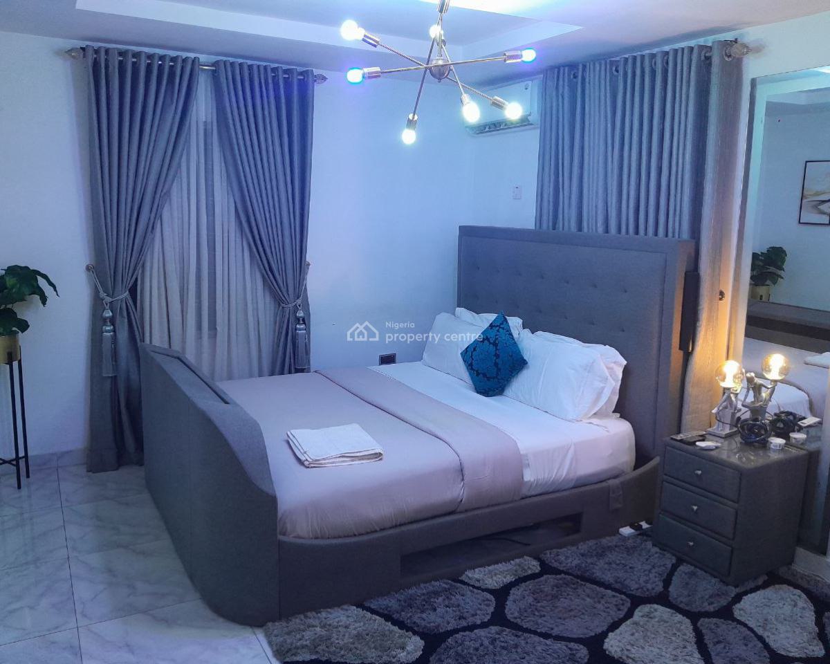 2 Unit of Linked One-bedrooms Penthouse, The Gilpins, Wale Alimi, Opposite Atican Beach Resort, Okun-ajah, Ajah, Lagos, Flat / Apartment Short Let