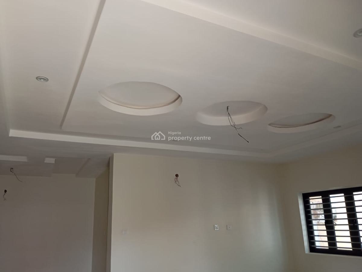 Luxury 4 Bedroom Bungalow, By Voice of Nigeria, Lugbe District, Abuja, Detached Bungalow for Sale