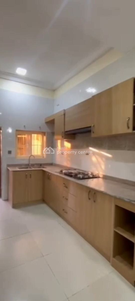 a Very Good Spacious 4-bedroom Terrace Duplex + 1 Bq, After H-medix Supermarket. ( Video of The House Is Attached ), Guzape District, Abuja, Terraced Duplex for Rent