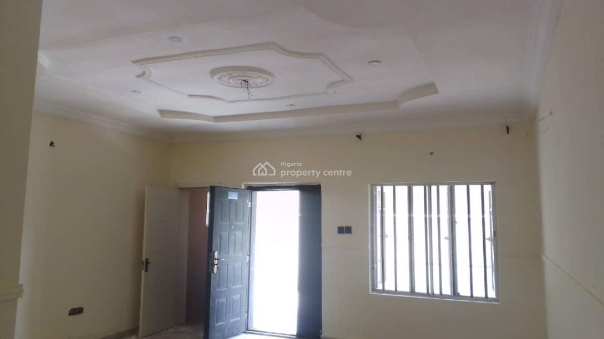2 Bedroom Serviced Flat, Wale Alimi, Opposite Atican Beach Resort, Okun-ajah, Ajah, Lagos, Flat / Apartment for Rent