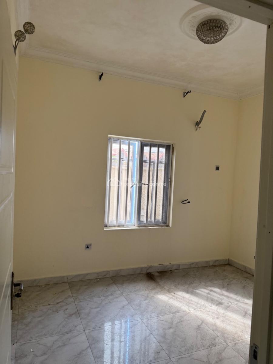 2 Bedroom Serviced Flat, Wale Alimi, Opposite Atican Beach Resort, Okun-ajah, Ajah, Lagos, Flat / Apartment for Rent