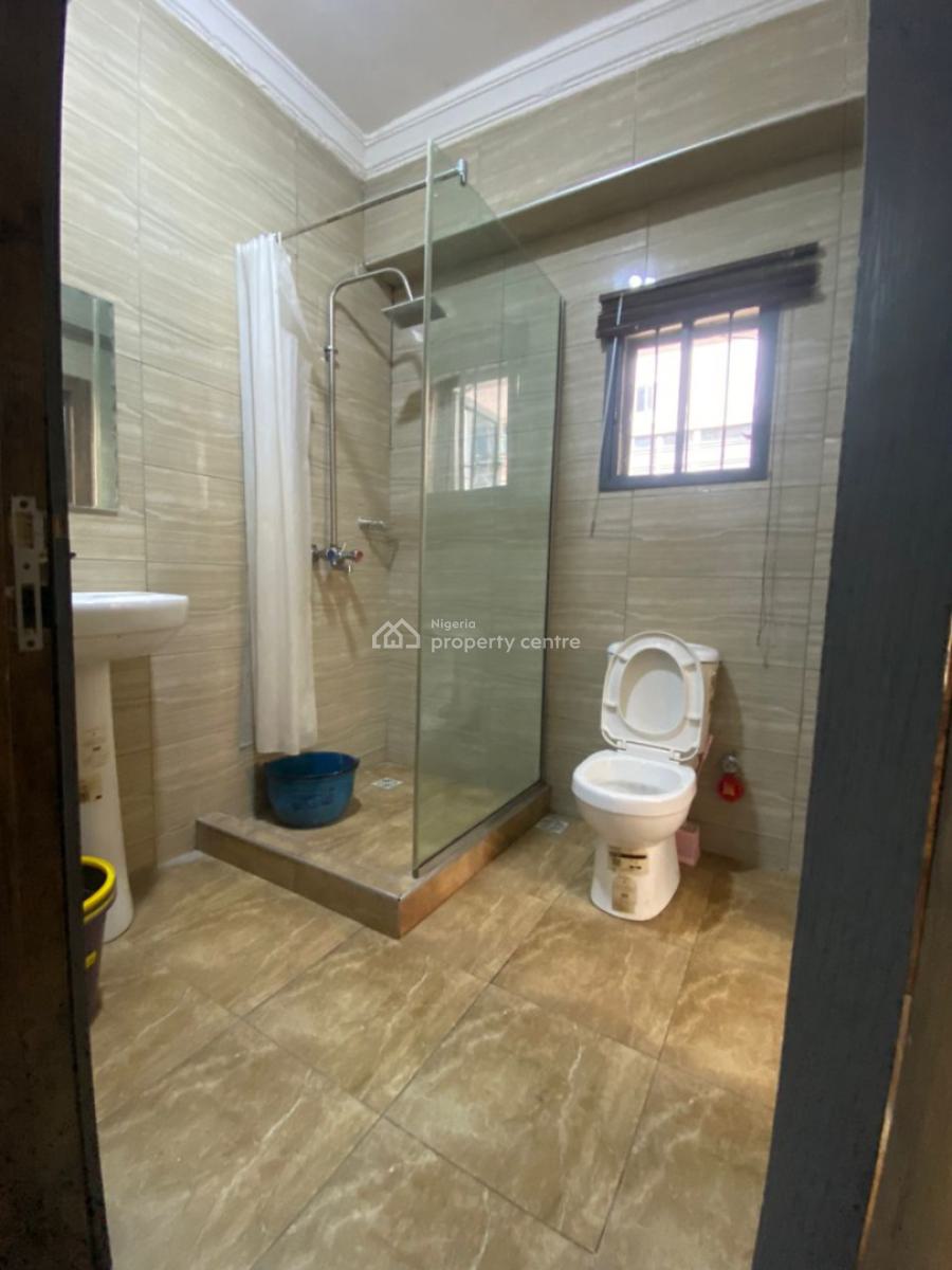 2 Bedroom Apartment with Dstv & Wifi, Gbangbala, Ikate, Lekki, Lagos, Flat / Apartment Short Let