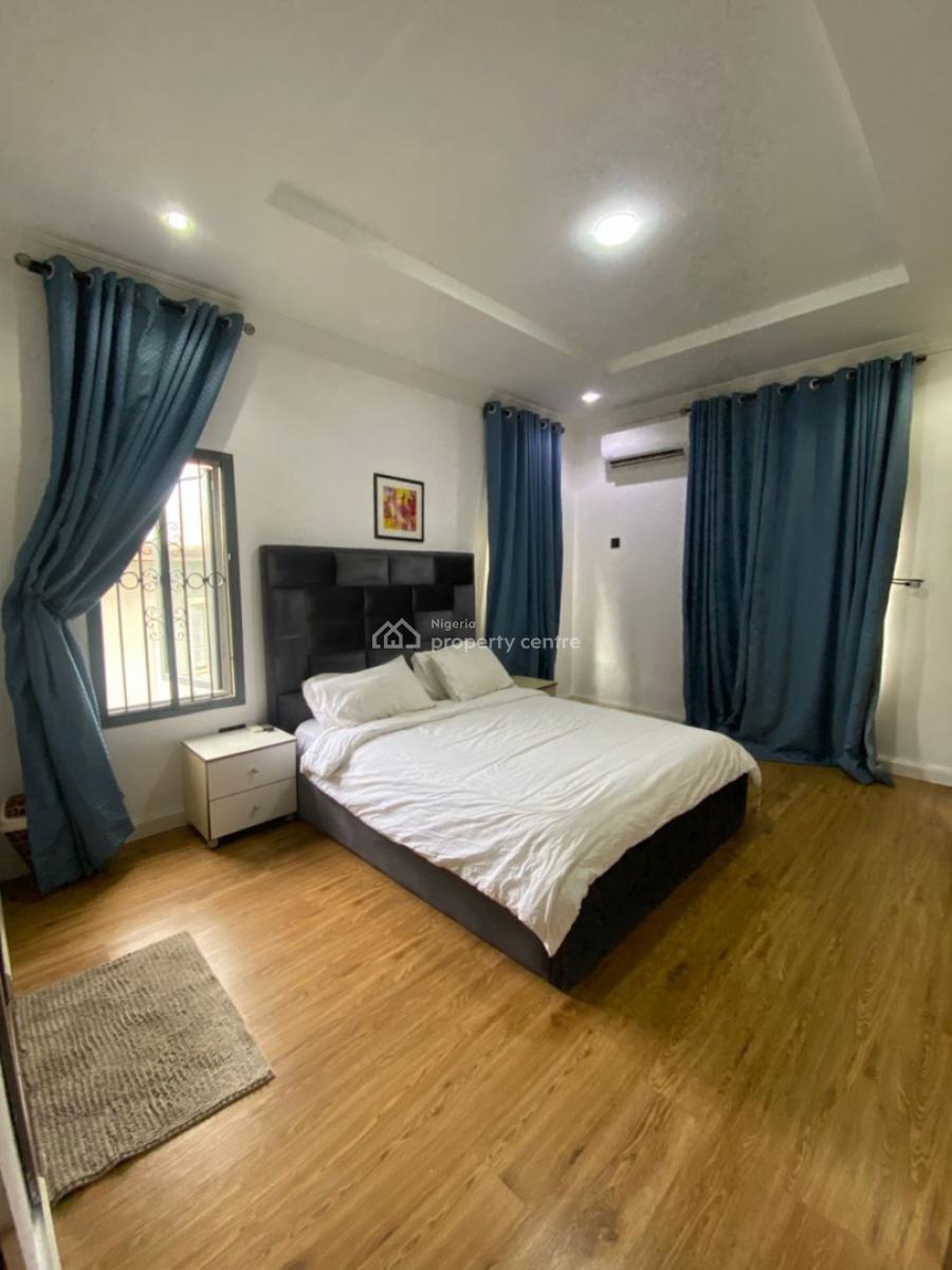 2 Bedroom Apartment with Dstv & Wifi, Gbangbala, Ikate, Lekki, Lagos, Flat / Apartment Short Let