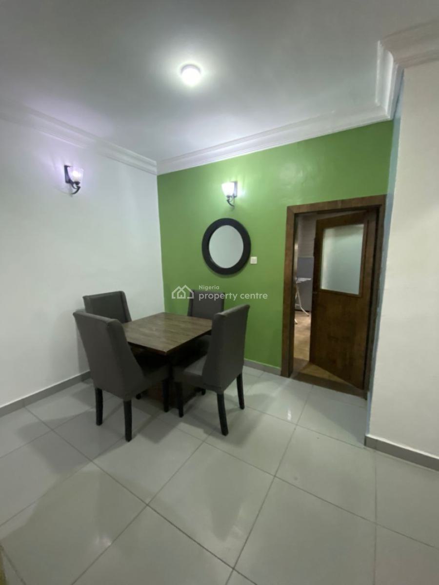 2 Bedroom Apartment with Dstv & Wifi, Gbangbala, Ikate, Lekki, Lagos, Flat / Apartment Short Let
