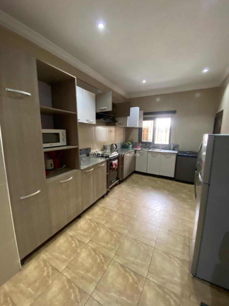 2 Bedroom Apartment with Wifi & Dstv, Ikate, Lekki, Lagos, Flat / Apartment Short Let