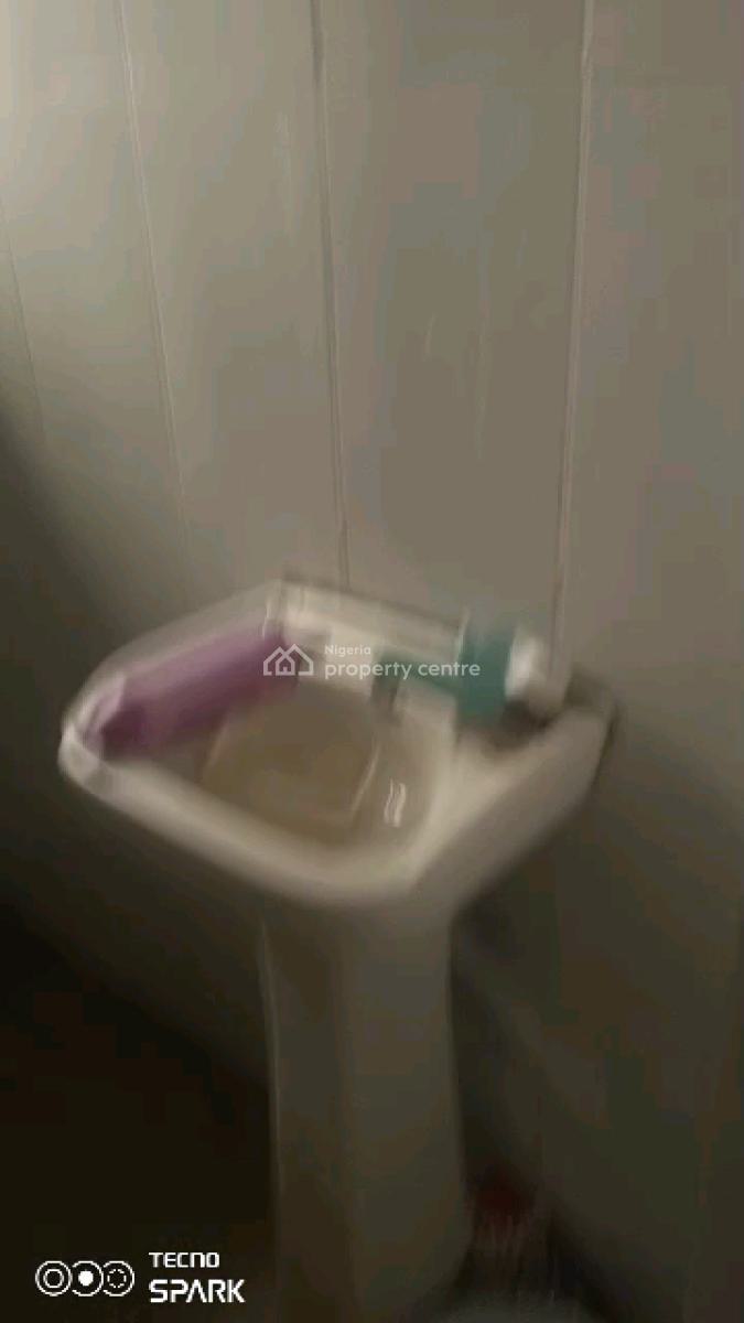 Standard and Spacious 3 Bedroom Flat, New-garage R-jolad, Gbagada, Lagos, Flat / Apartment for Rent