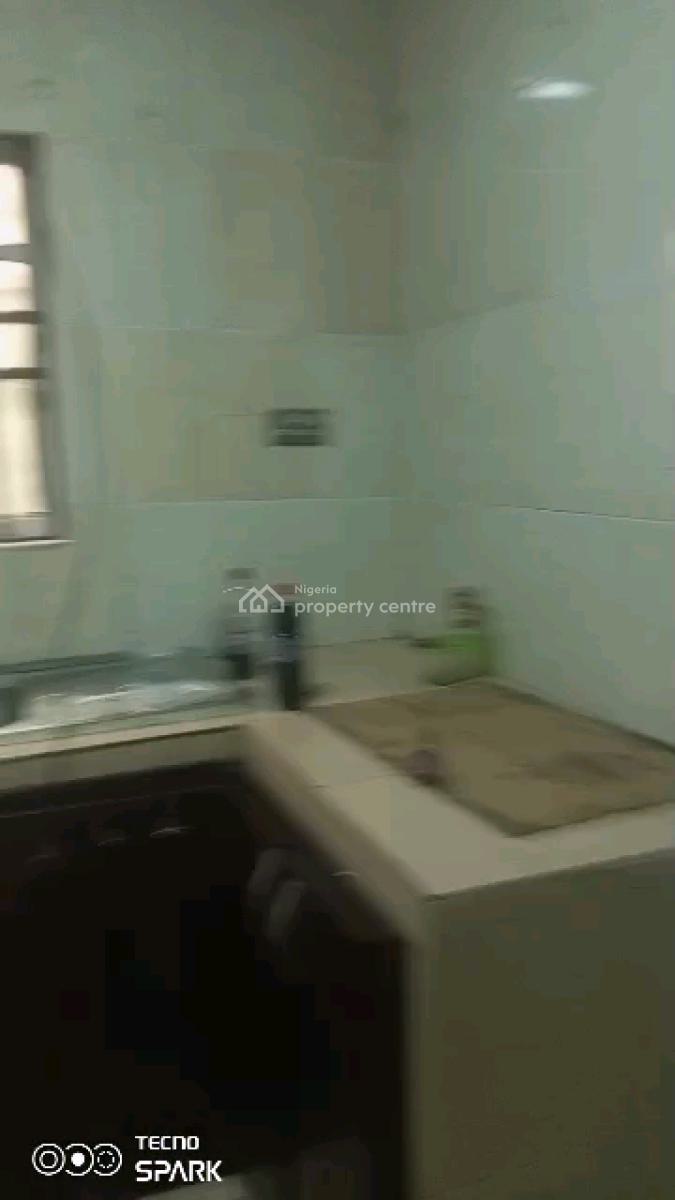 Standard and Spacious 3 Bedroom Flat, New-garage R-jolad, Gbagada, Lagos, Flat / Apartment for Rent