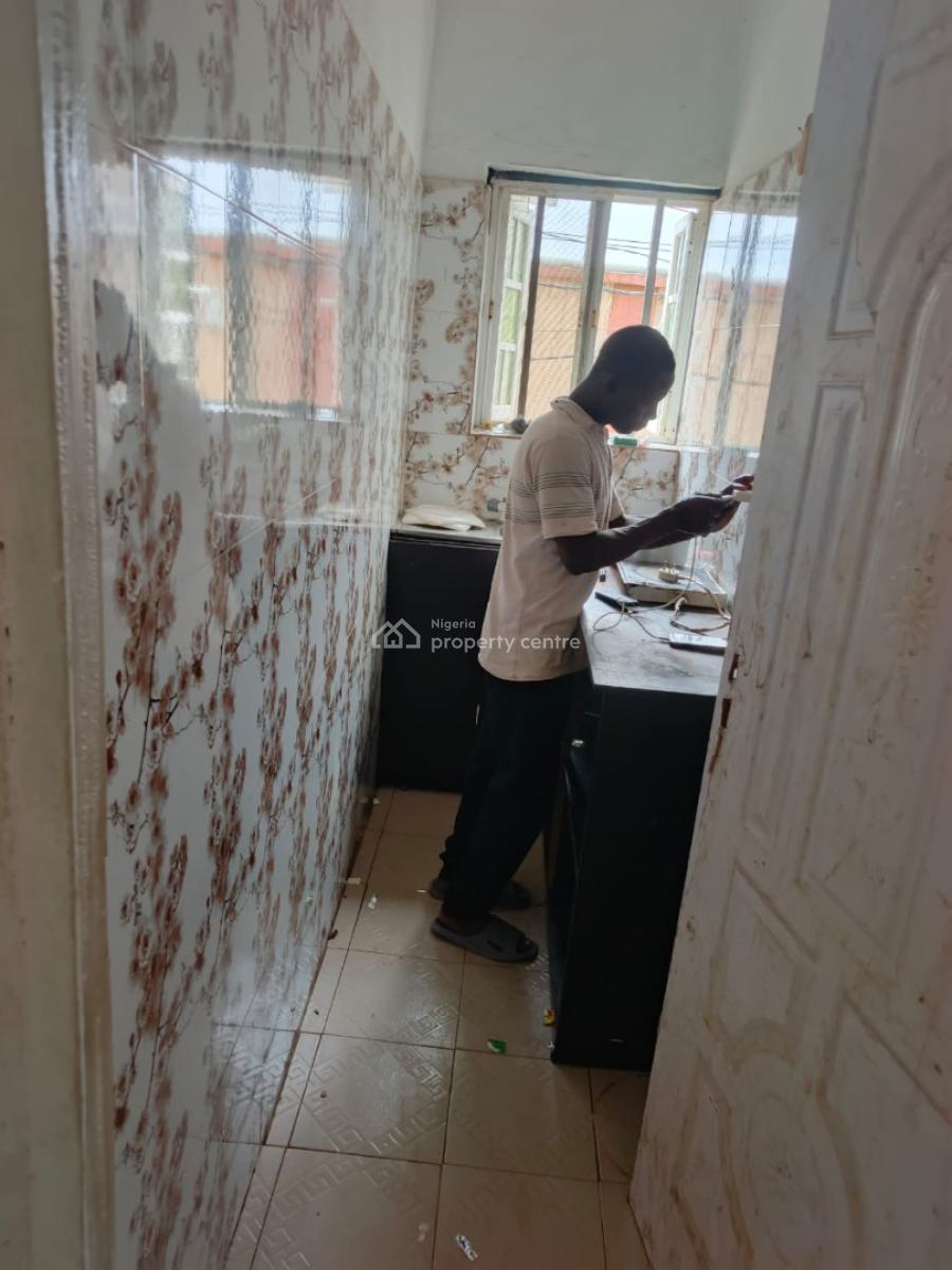 Standard and Executive Mini Flat, Abule Ijesha, Yaba, Lagos, Mini Flat (room and Parlour) for Rent