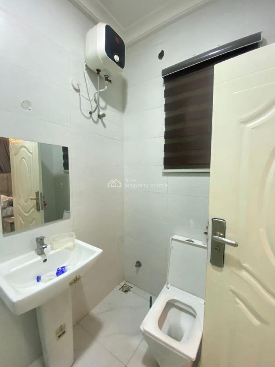 Unfurnished Spacious 2 Bedroom Apartment, Ikate, Lekki, Lagos, Flat / Apartment for Rent