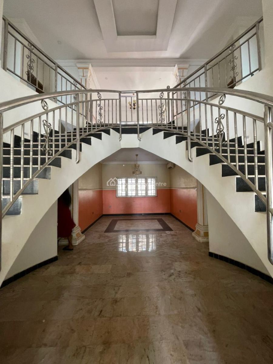 6 Bedrooms Duplex with 3 Rooms Bq, Close to H-medix, Guzape District, Abuja, Detached Duplex for Rent