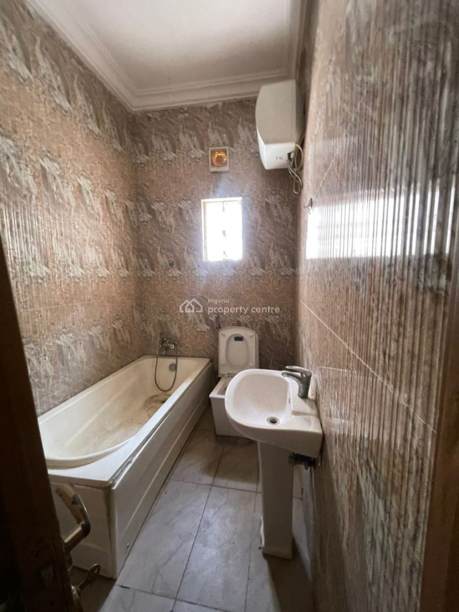 6 Bedrooms Duplex with 3 Rooms Bq, Close to H-medix, Guzape District, Abuja, Detached Duplex for Rent