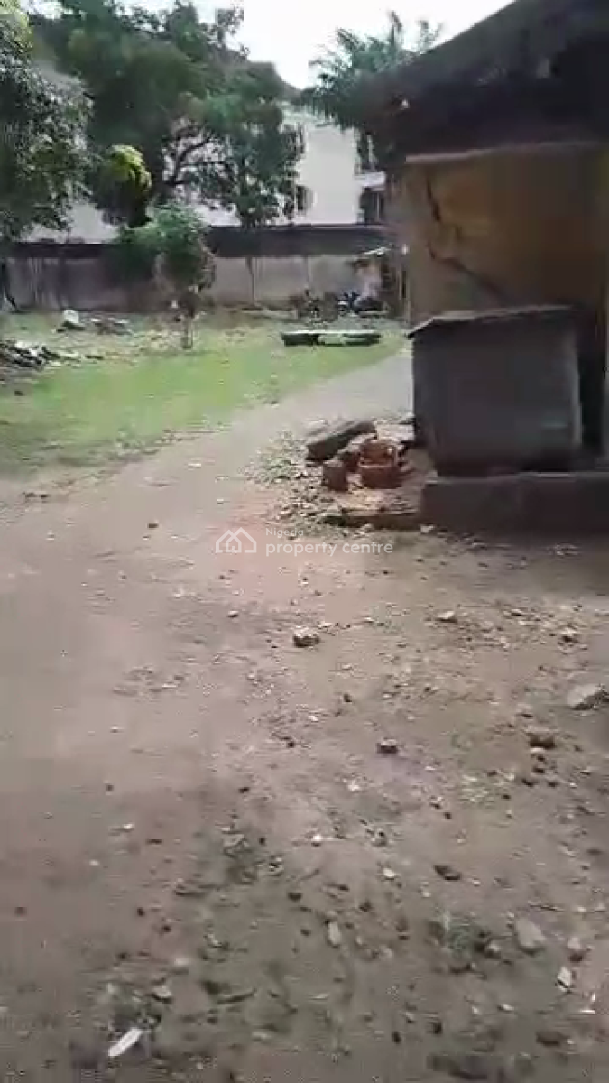 Land of Approximately 1978sqm, Off Herbert Macaulay Road, Alagomeji, Yaba, Lagos, Commercial Land for Rent
