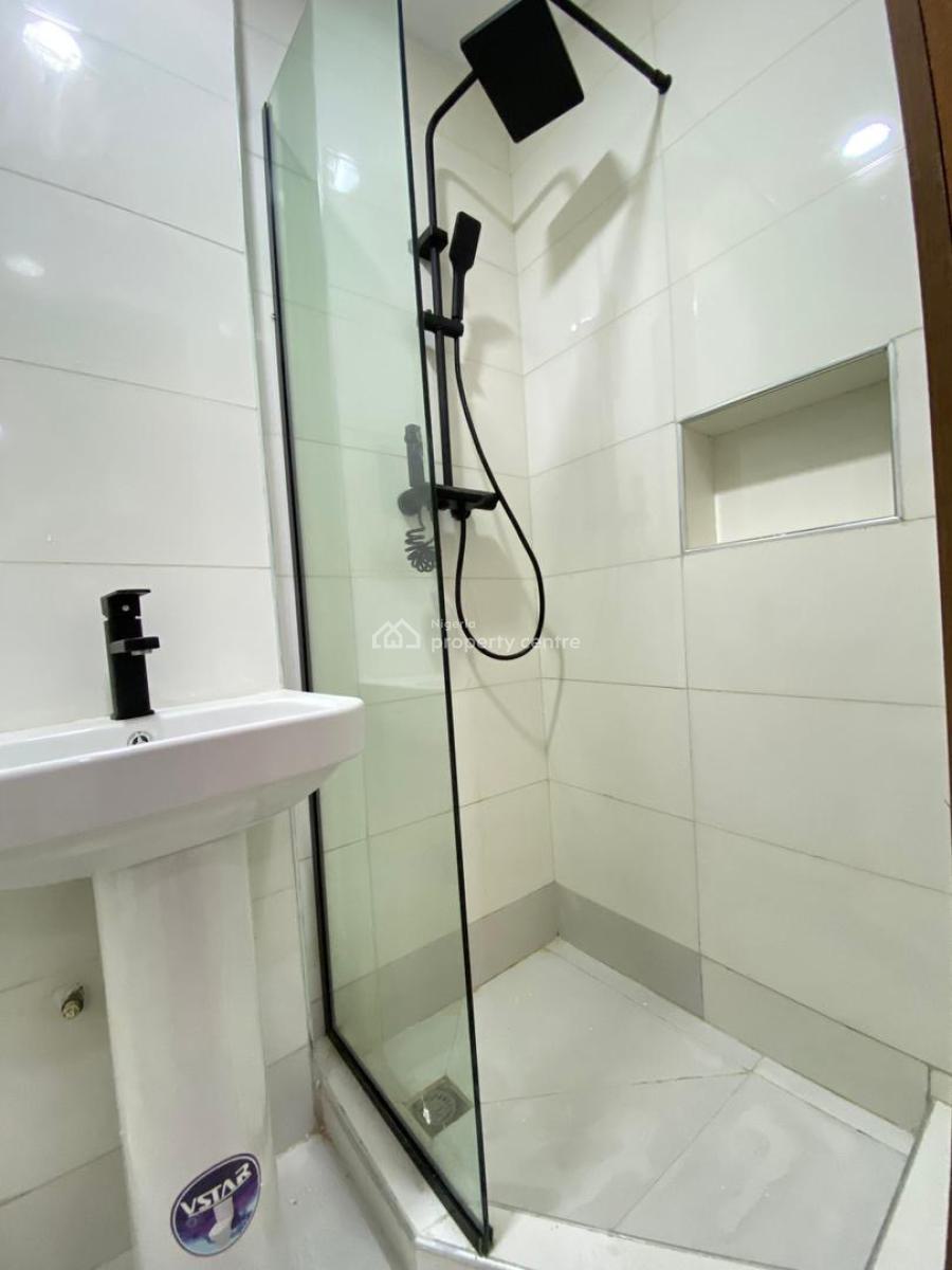 Sharp 2 Bedroom Apartment with Swimming Pool, Lekki Phase 1, Lekki, Lagos, Flat / Apartment for Sale