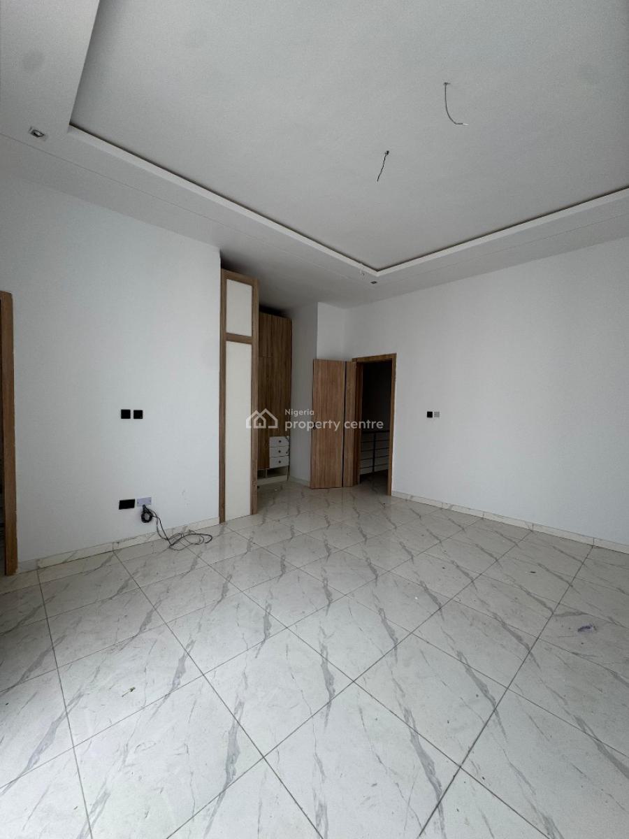 Amazing 4 Bedroom Terrace Duplex Within a Secured Vicinity, Vgc, Lekki, Lagos, House for Sale
