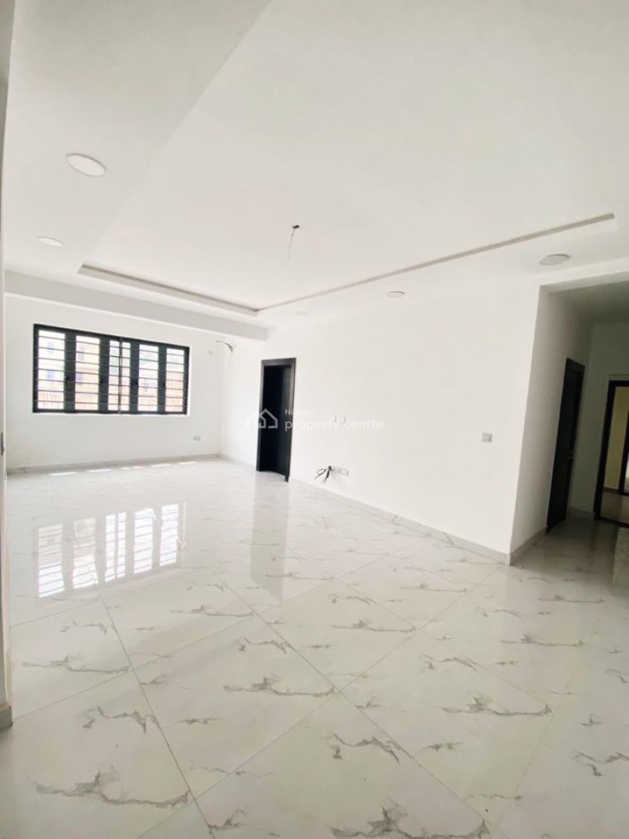 Smart 2 Bedroom Apartment with Bq, Lekki Phase 1, Lekki, Lagos, Flat / Apartment for Sale