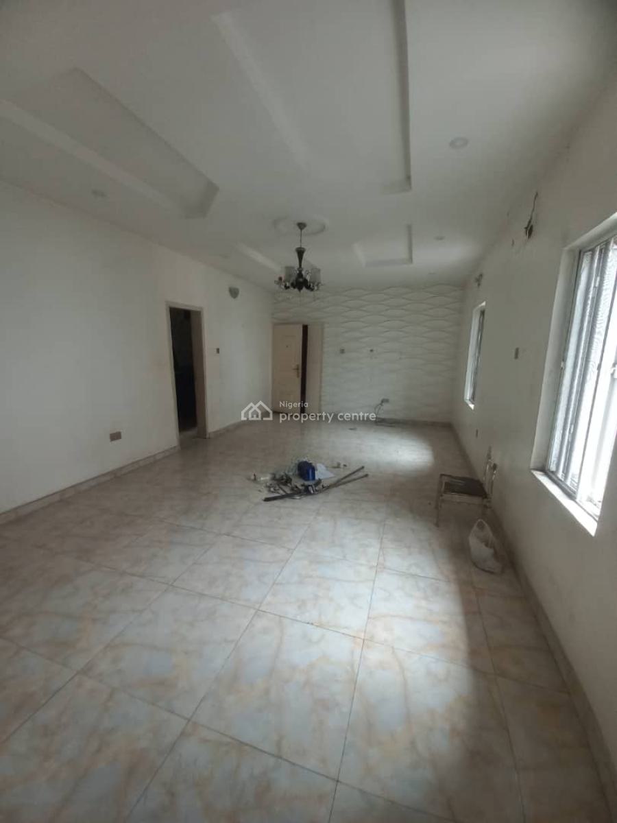 Sharp 2 Bedroom Flat Upstairs, Off Freedom Way, Lekki Phase 1, Lekki, Lagos, Flat / Apartment for Rent