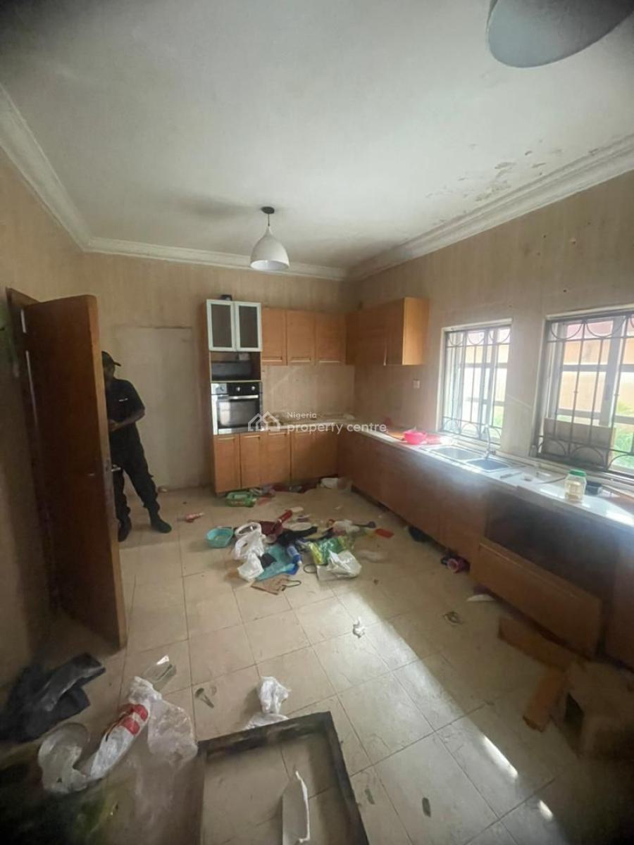 6 Bedroom Detached Duplex House with  1 Room Bq, Lekki Phase 1, Lekki, Lagos, Commercial Property for Rent