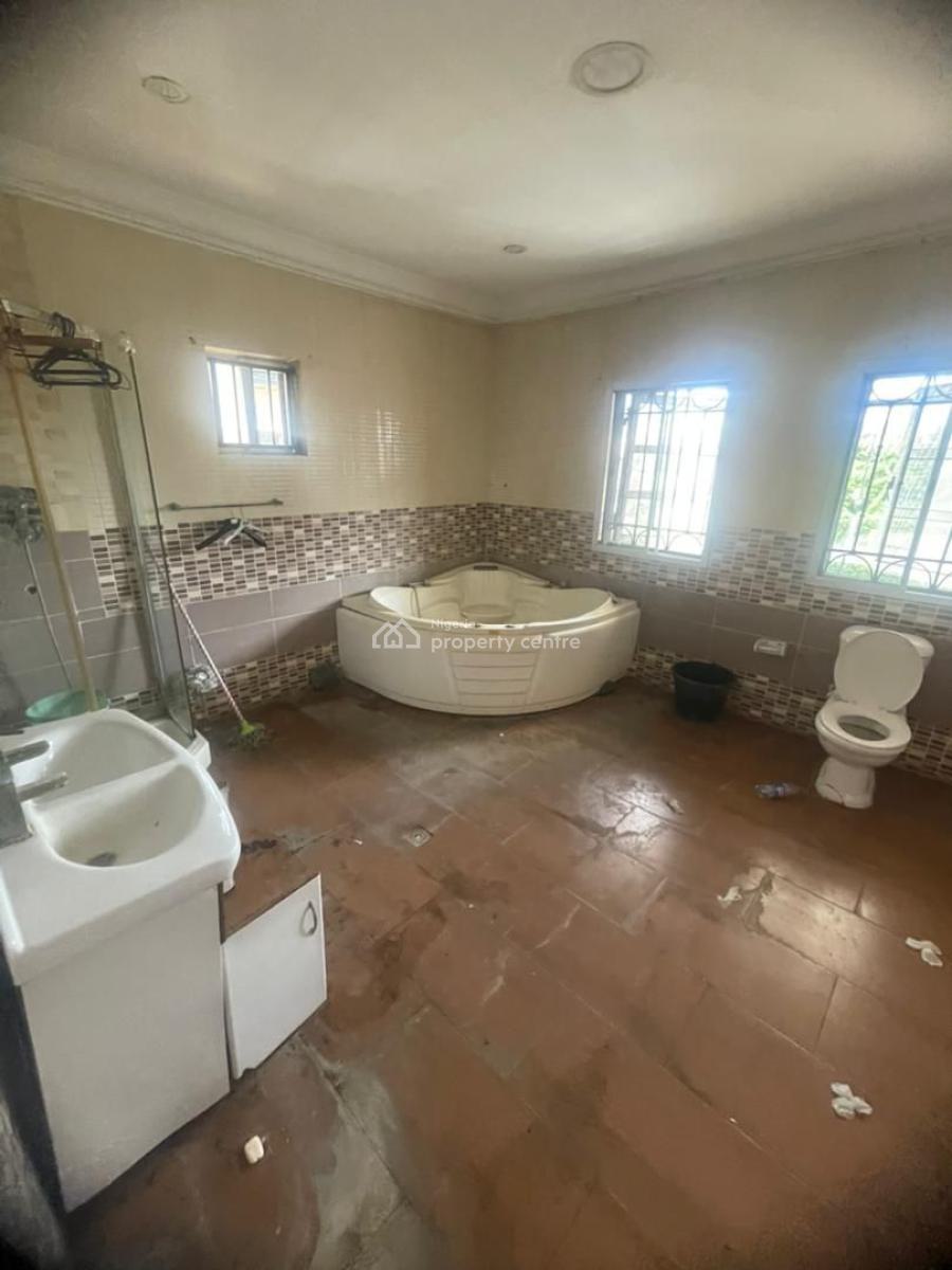 6 Bedroom Detached Duplex House with  1 Room Bq, Lekki Phase 1, Lekki, Lagos, Commercial Property for Rent