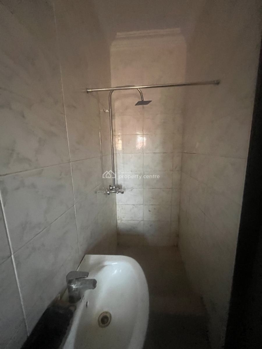 Luxury Very Spacious Beautiful 3 Bedroom Flat, Mobil Road Ilaje, Ajah, Lagos, House for Rent