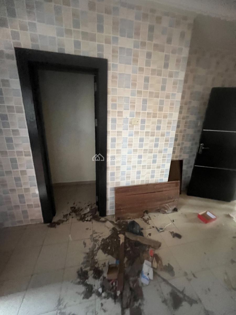 Luxury Very Spacious Beautiful 3 Bedroom Flat, Mobil Road Ilaje, Ajah, Lagos, House for Rent