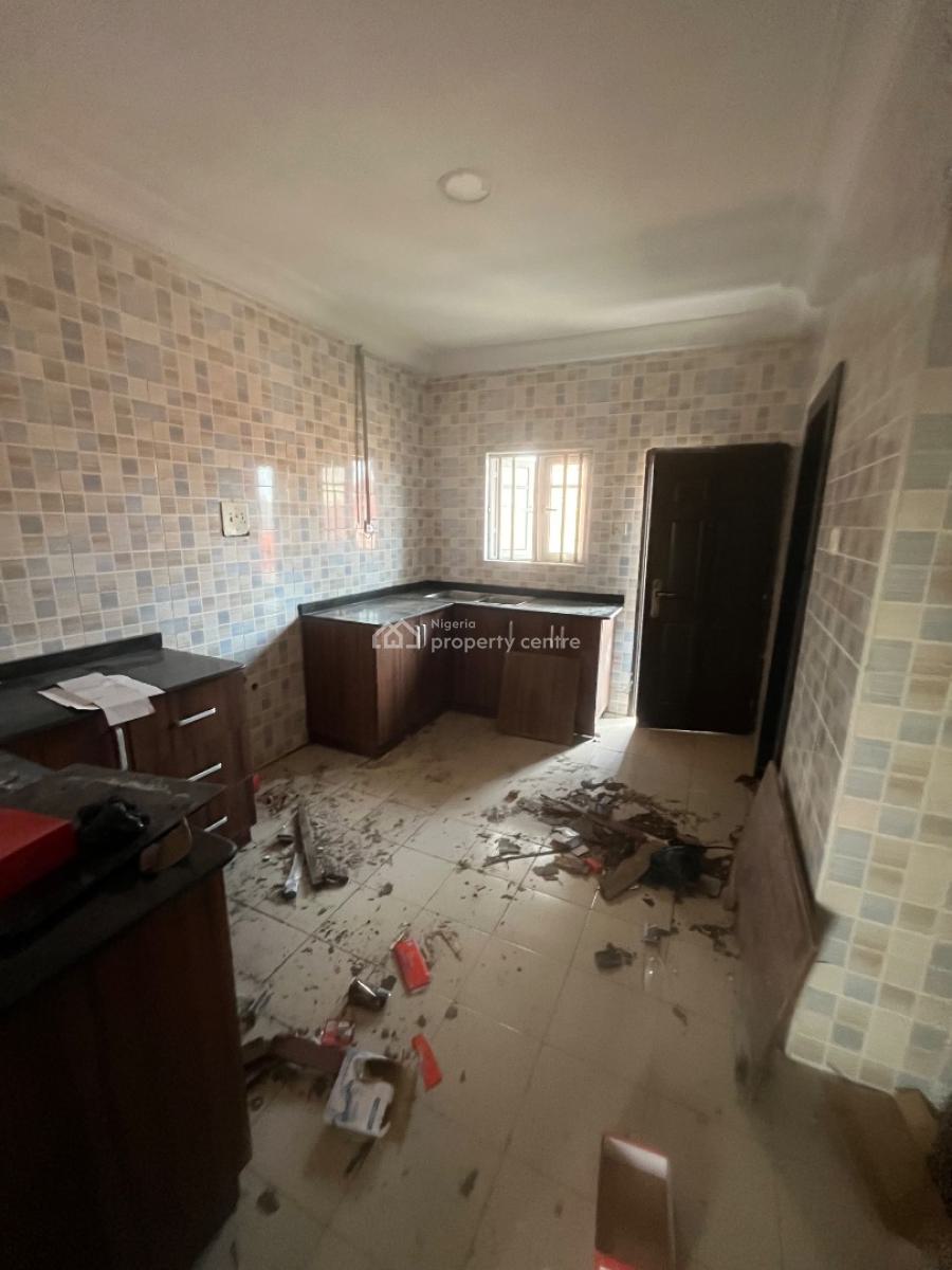 Luxury Very Spacious Beautiful 3 Bedroom Flat, Mobil Road Ilaje, Ajah, Lagos, House for Rent