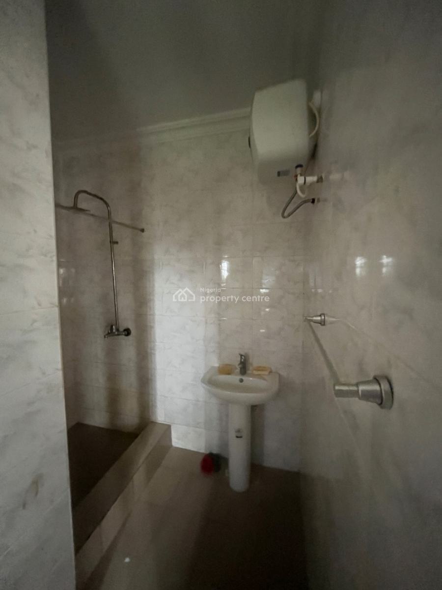 Luxury Very Spacious Beautiful 3 Bedroom Flat, Mobil Road Ilaje, Ajah, Lagos, House for Rent