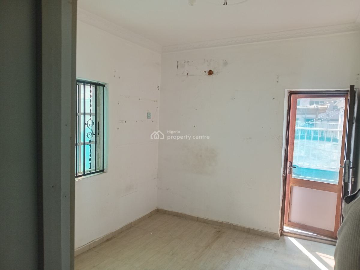 Mini Flat, Commercial Avenue, Ozone Cinema, Sabo, Yaba, Lagos, Mini Flat (room and Parlour) for Rent