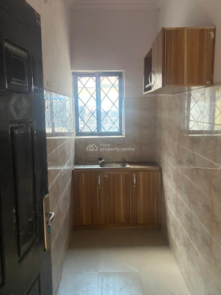 Mini Flat, Olowora, Magodo, Lagos, Mini Flat (room and Parlour) for Rent