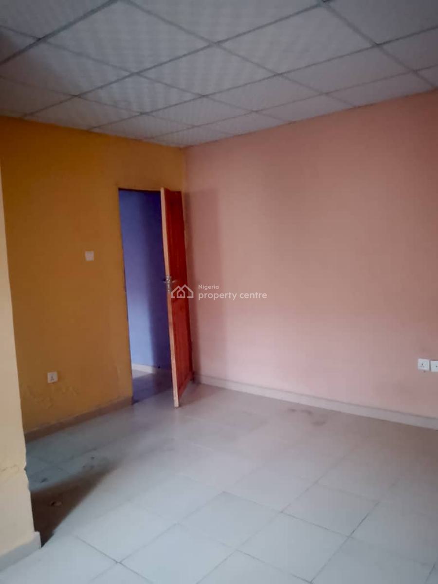 a Clean Room and Parlor Self Contained with 2 Toilets, Lucky Fiber Road, Ikorodu, Lagos, Flat / Apartment for Rent