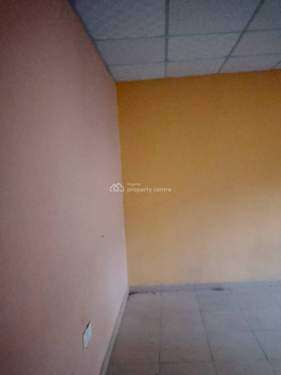 a Clean Room and Parlor Self Contained with 2 Toilets, Lucky Fiber Road, Ikorodu, Lagos, Flat / Apartment for Rent