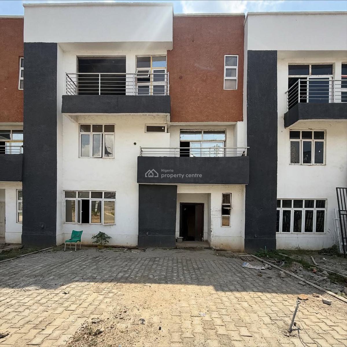 4 Bedroom Terrace Duplex 1 Room Bq(caracas), Gwarinpa, Abuja, Terraced Duplex for Sale
