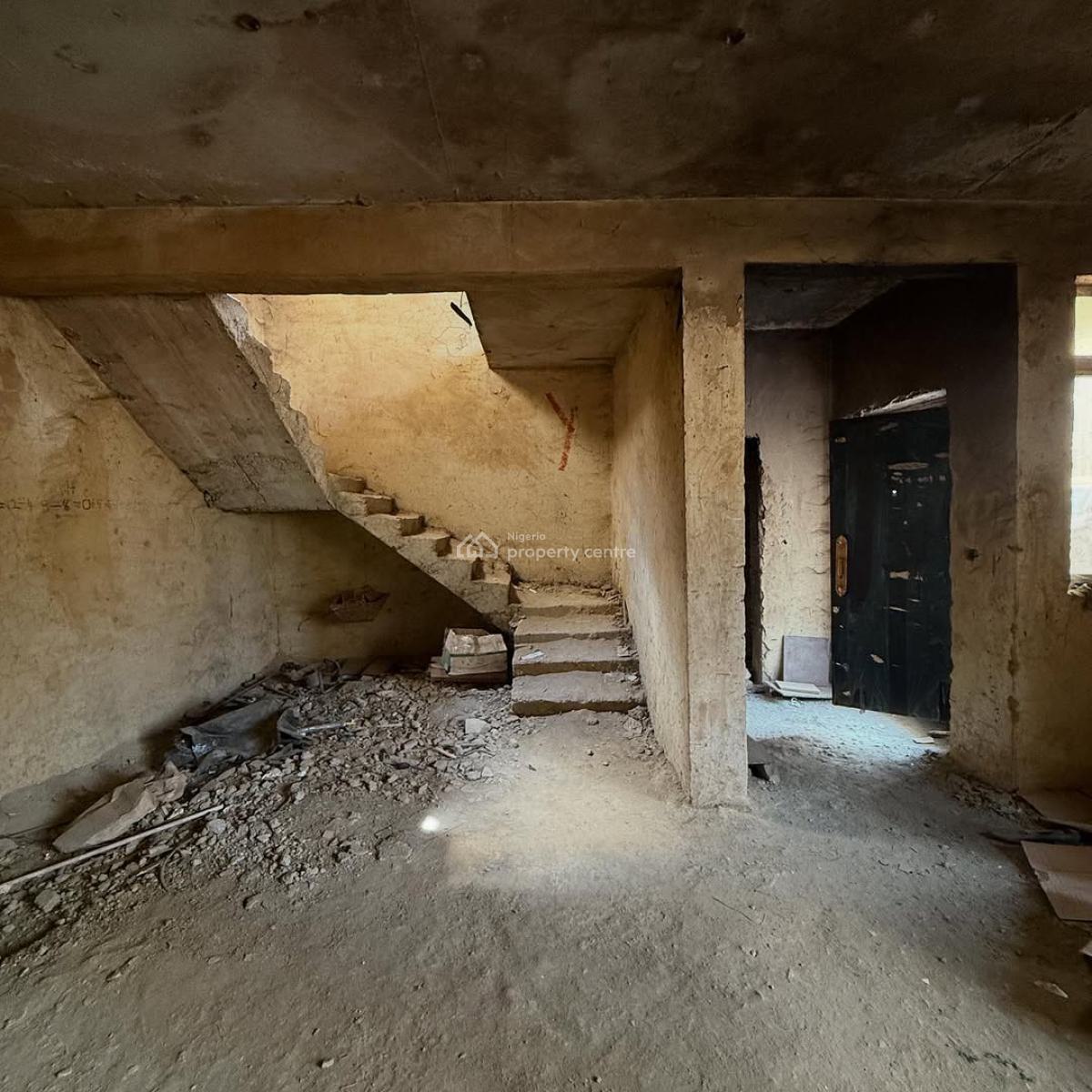 4 Bedroom Terrace Duplex 1 Room Bq(caracas), Gwarinpa, Abuja, Terraced Duplex for Sale