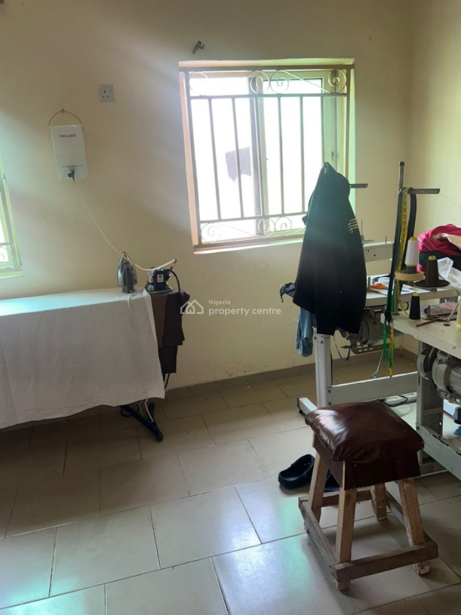 Spacious Four Bedroom Semi Detached with Bq, Off Alpha Beach Road, Lekki Phase 1, Lekki, Lagos, Semi-detached Duplex for Sale