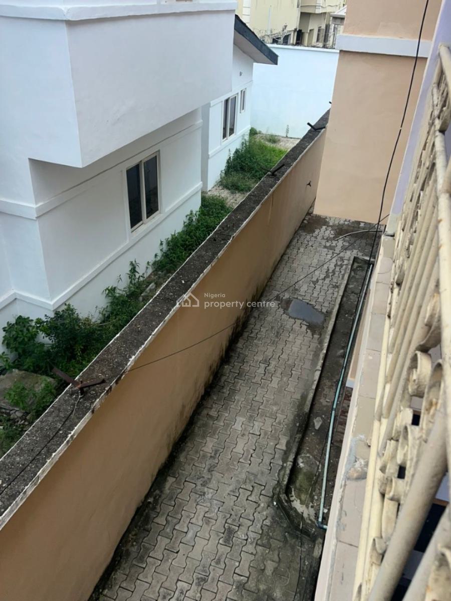 Spacious Four Bedroom Semi Detached with Bq, Off Alpha Beach Road, Lekki Phase 1, Lekki, Lagos, Semi-detached Duplex for Sale