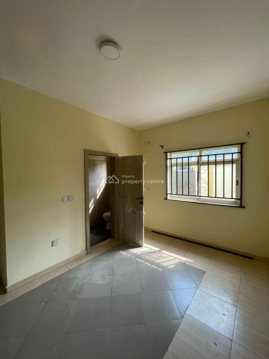 Newly Renovated 3 Bedroom Apartment, Ikota, Lekki, Lagos, Flat / Apartment for Rent