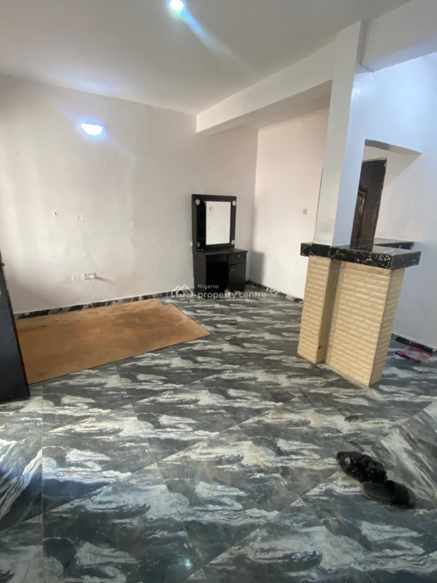 a Luxurious Room Self Contain, Eti Osa Local Government, Igbo Efon, Lekki, Lagos, Self Contain (single Rooms) for Rent